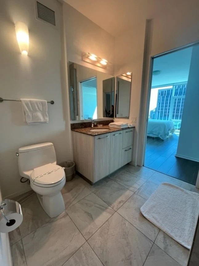Premium condo bathroom deep cleaned by Splash Maids in Downtown Toronto
