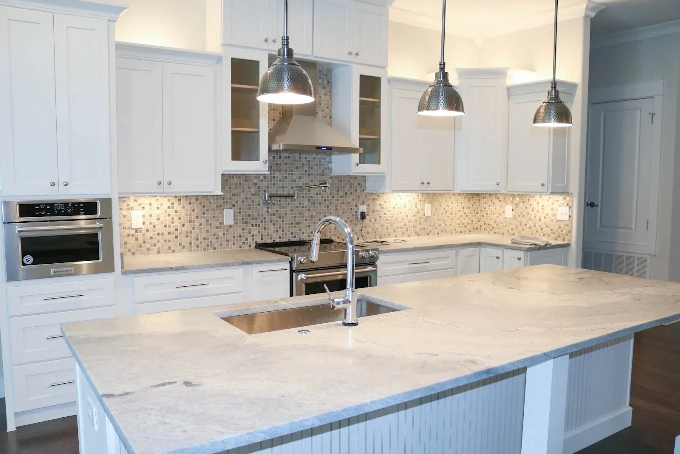 Pristine detailed kitchen cleaning in Toronto by Splash Maids